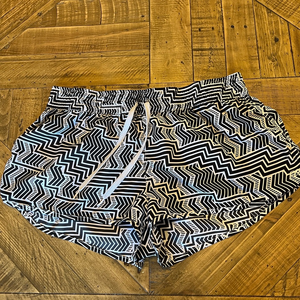 Women’s OP Short Shorts Black White Drawstrings Size XL